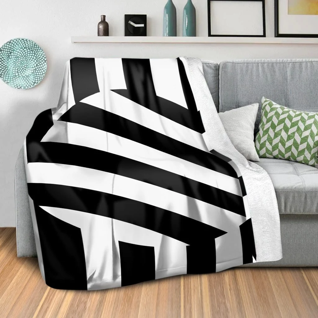 Illusionary Blanket - Image 2